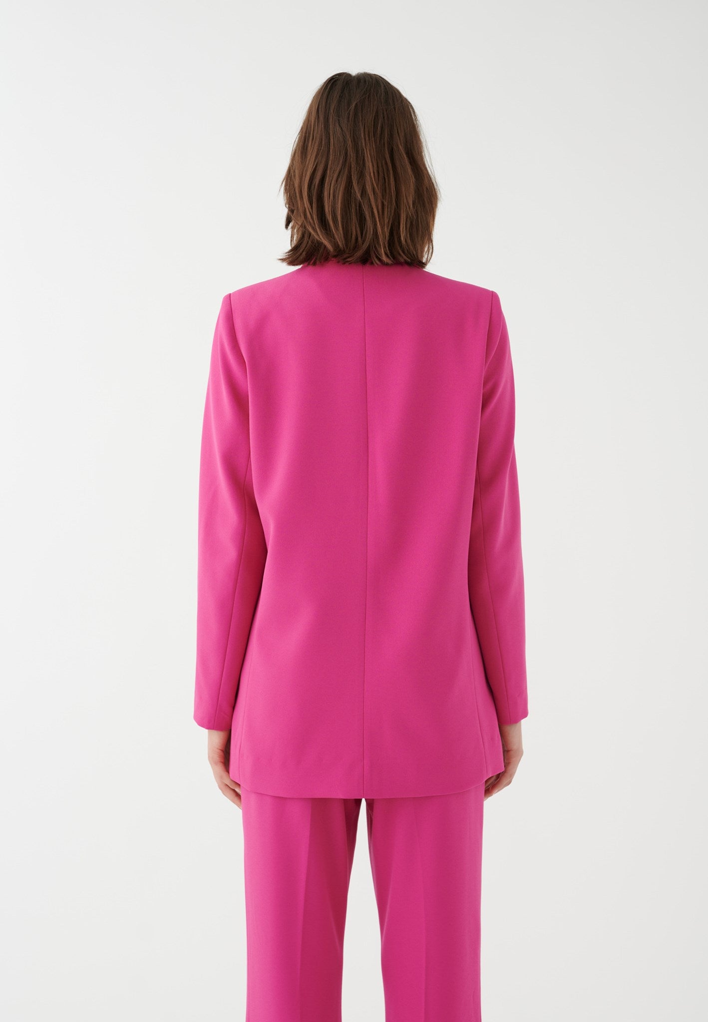 0220724_3588_WOM_B.jpg (1)