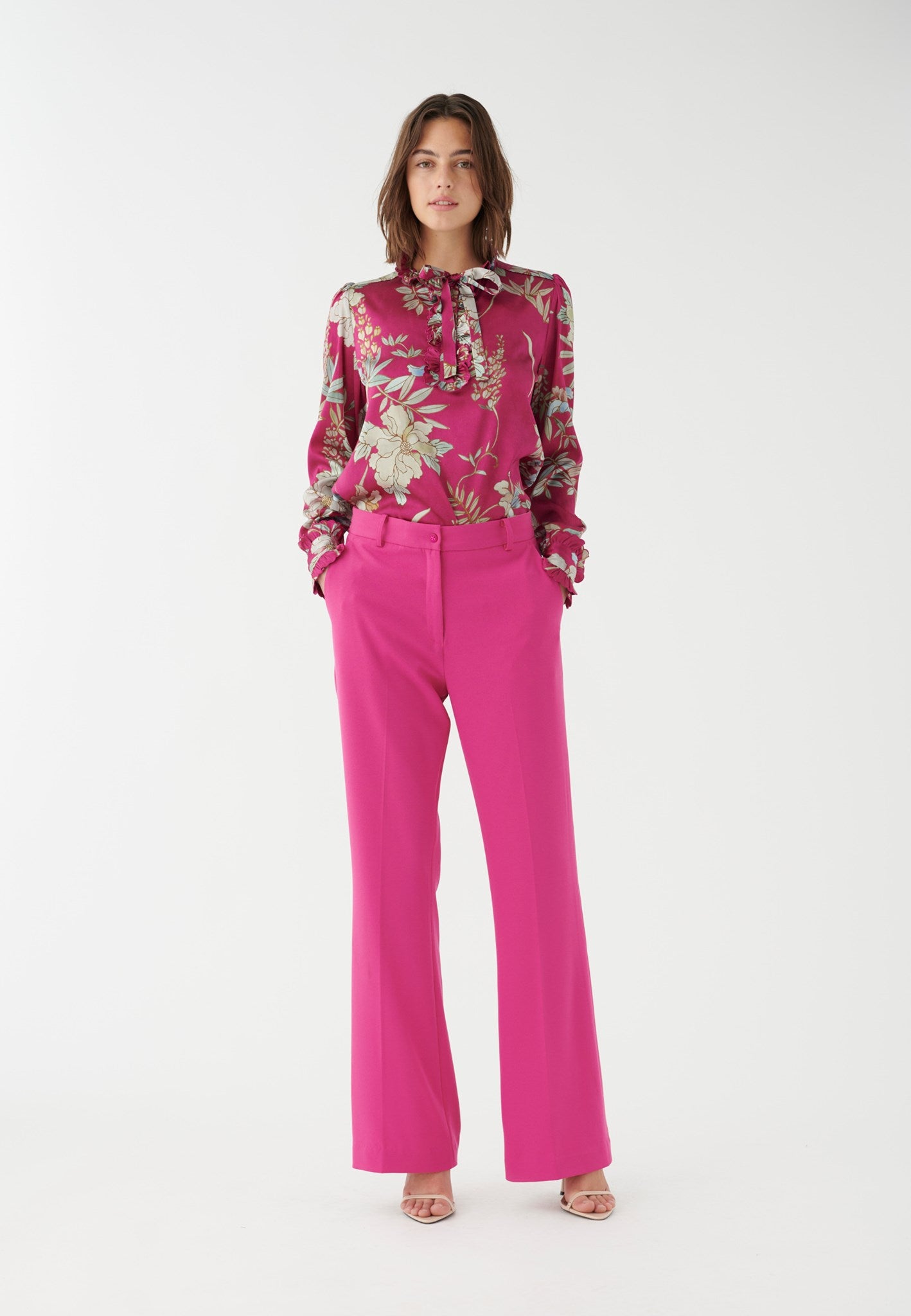 0230724_3588_WOM.jpg (1)