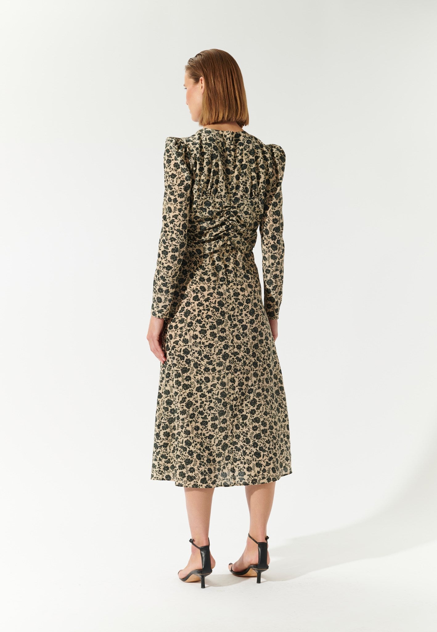 0711024 5823 WOM B (1)