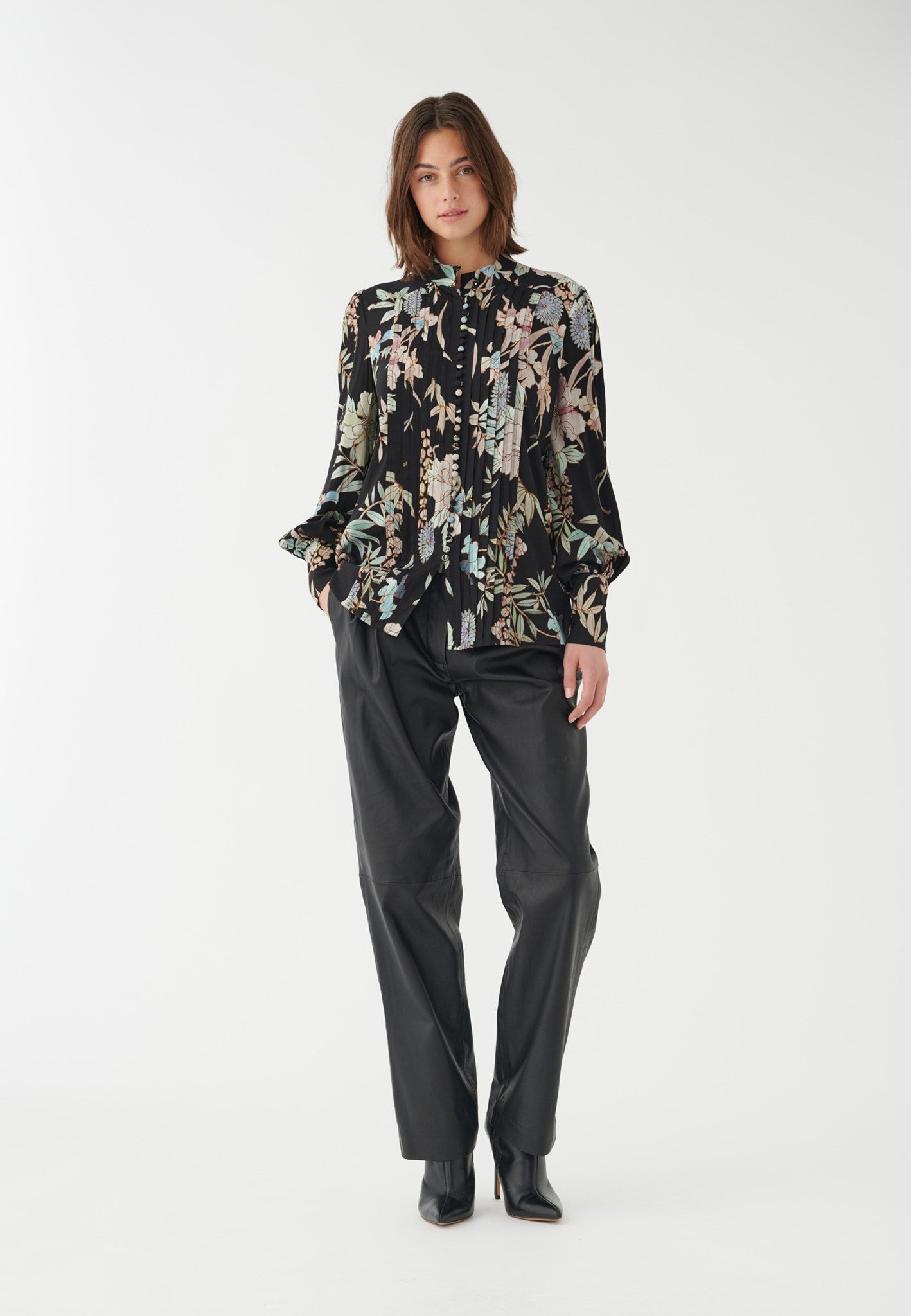 1090724_5815_WOM.jpg (1)