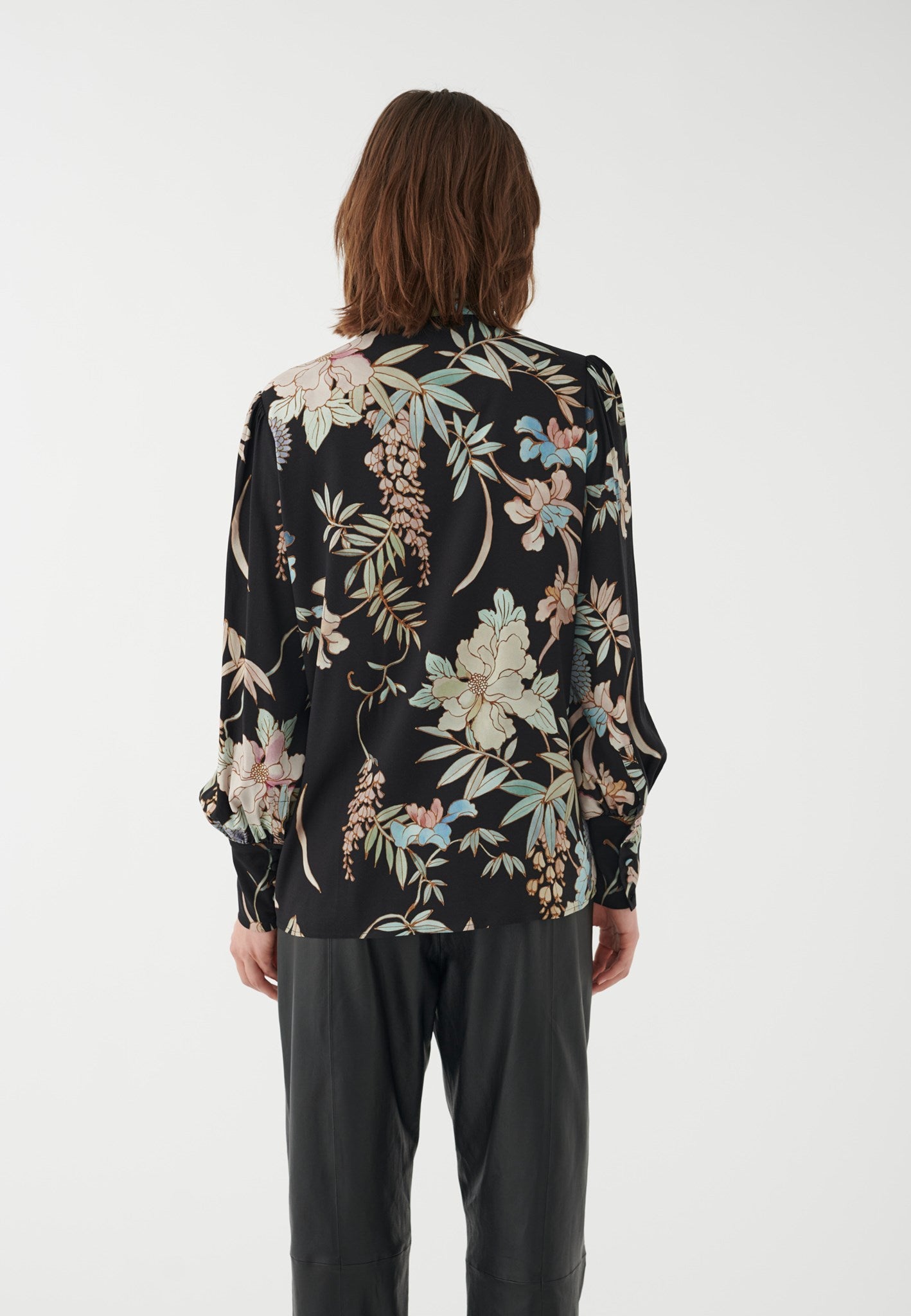 1090724_5815_WOM_B.jpg (1)