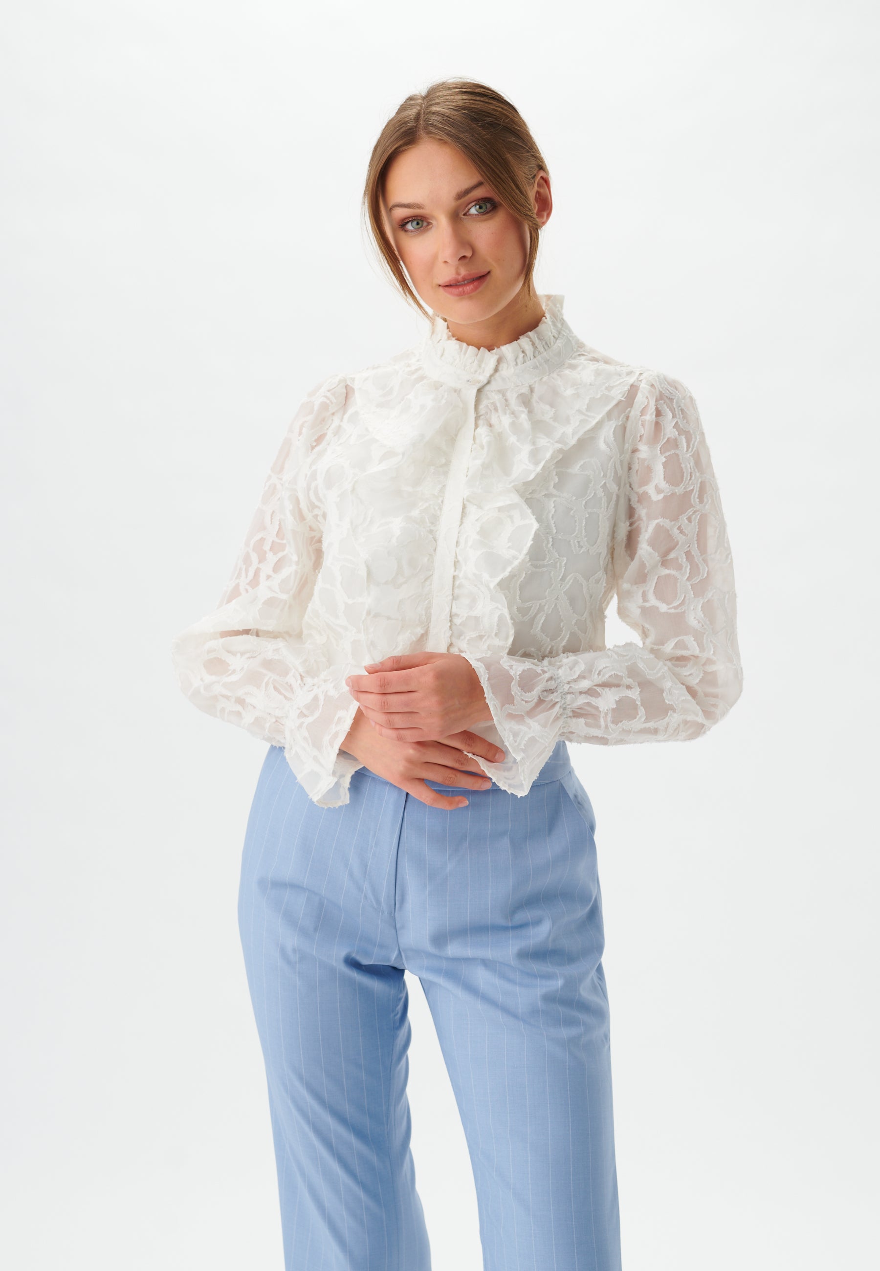 17-0122NS_1002_WOM_A