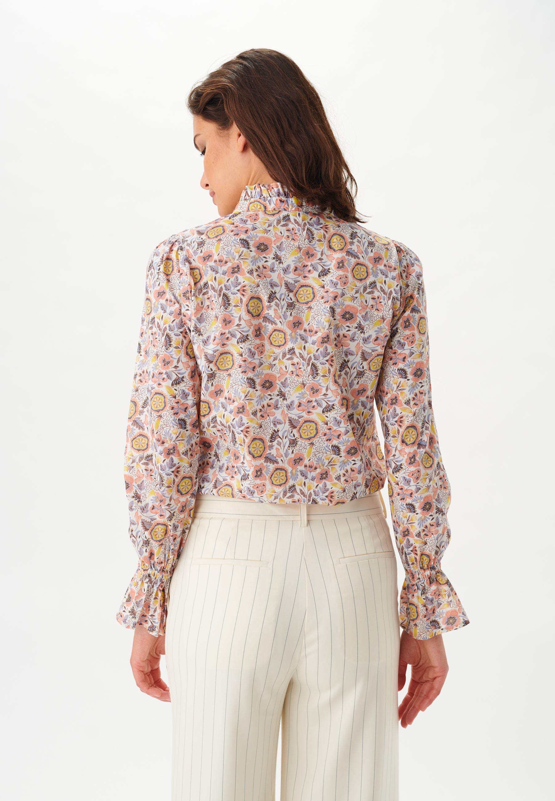 17-0122NS CO_5502_WOM_B