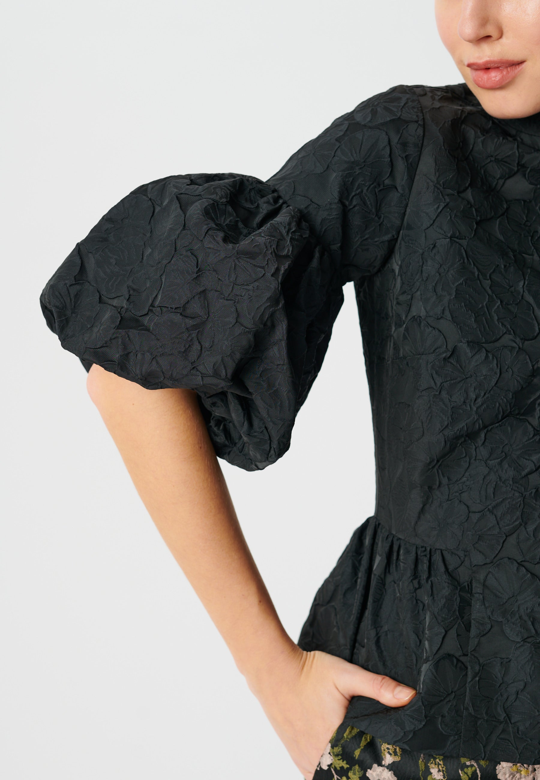 18-1022NS_1000_WOM_C