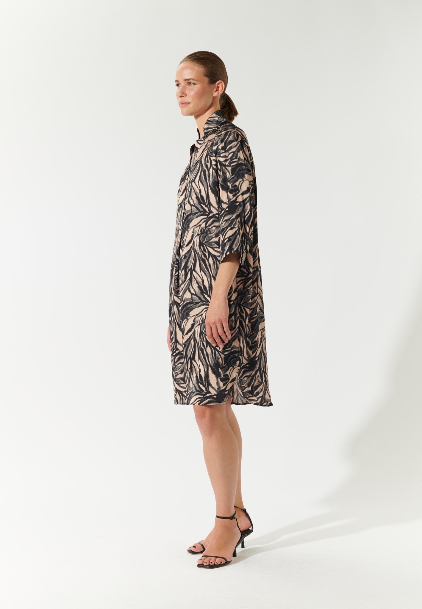 1811024 5831 WOM A (1)