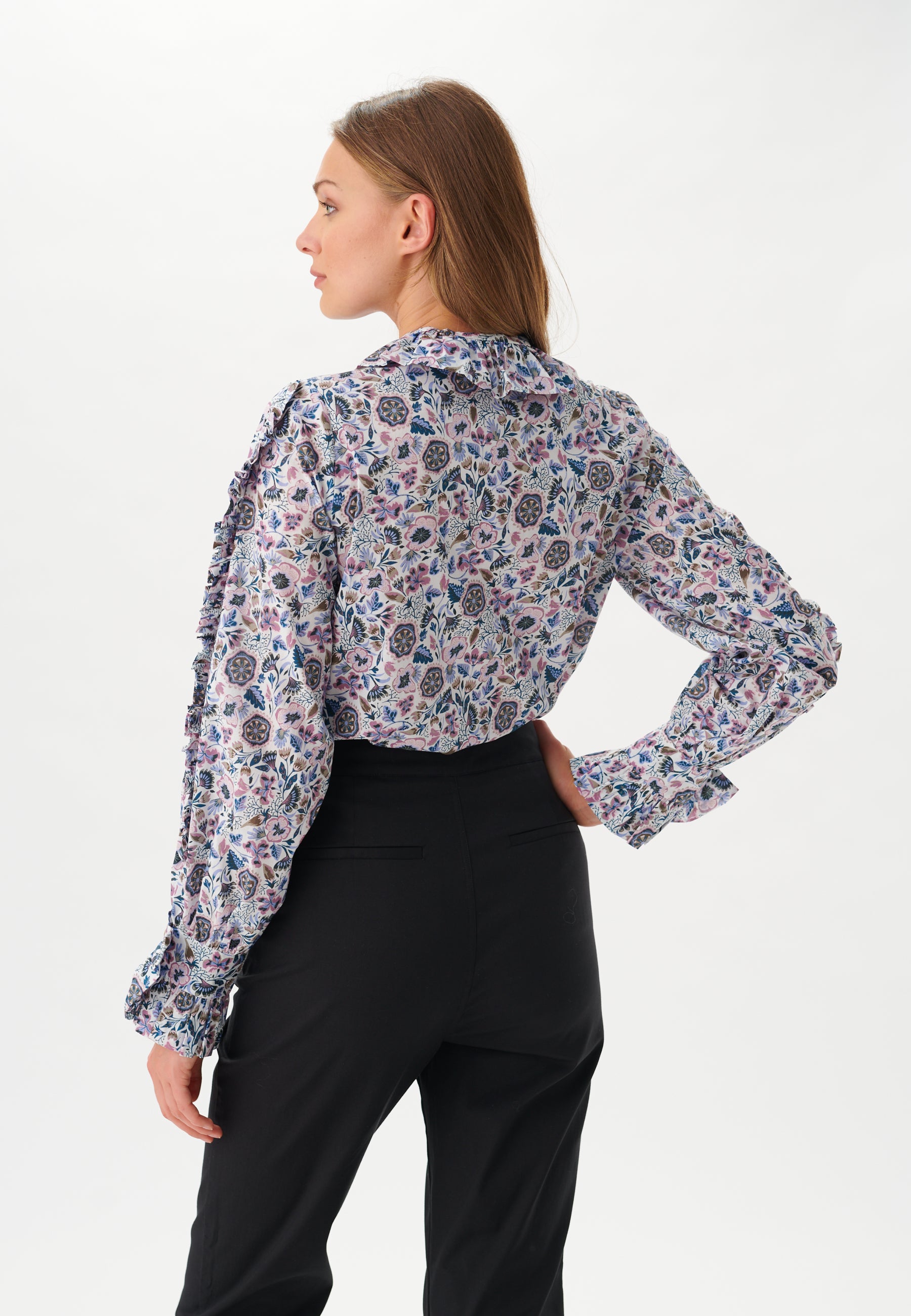 20-0122NS CO_5503_WOM_B