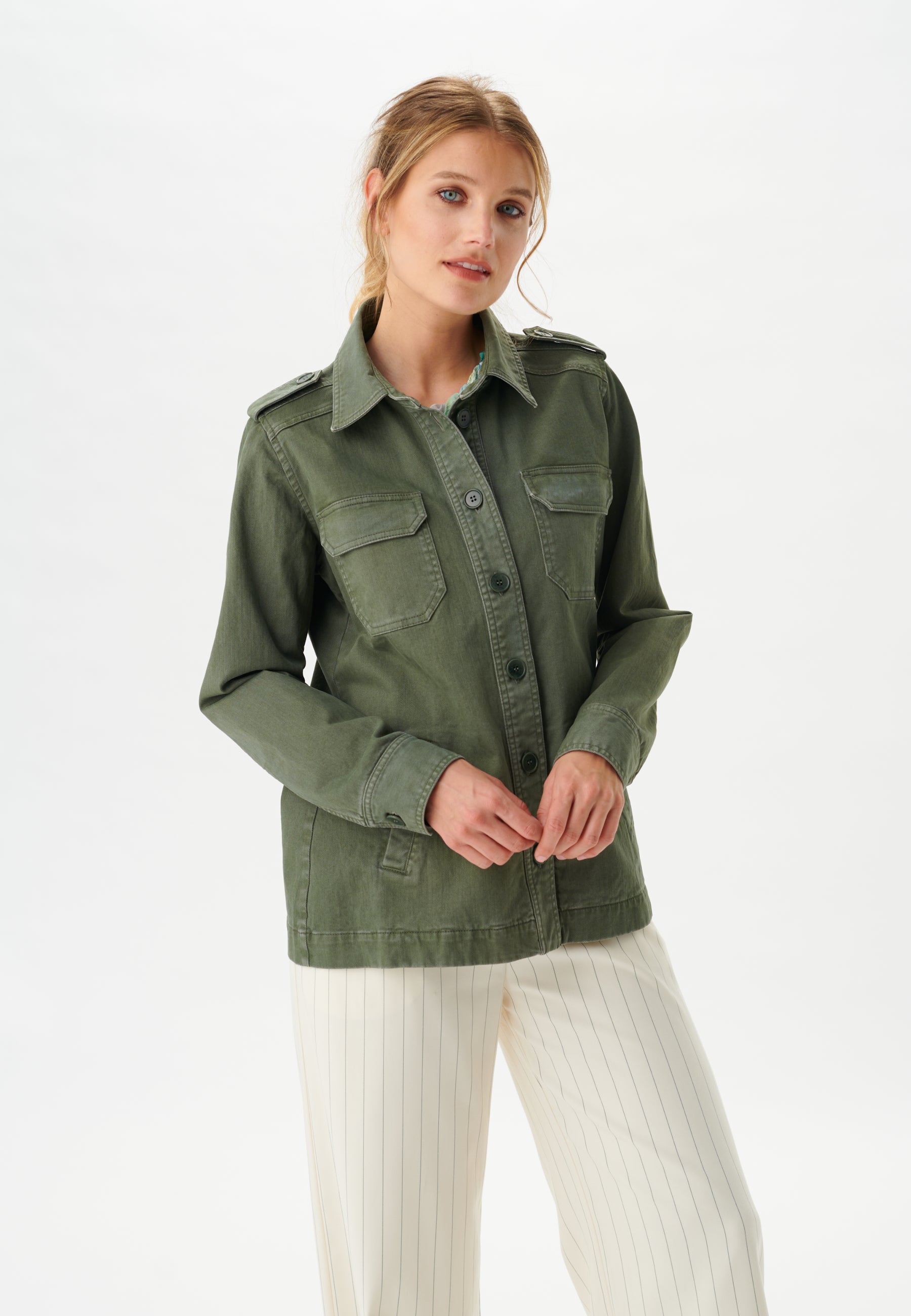 87-0122CO_2503_WOM_A