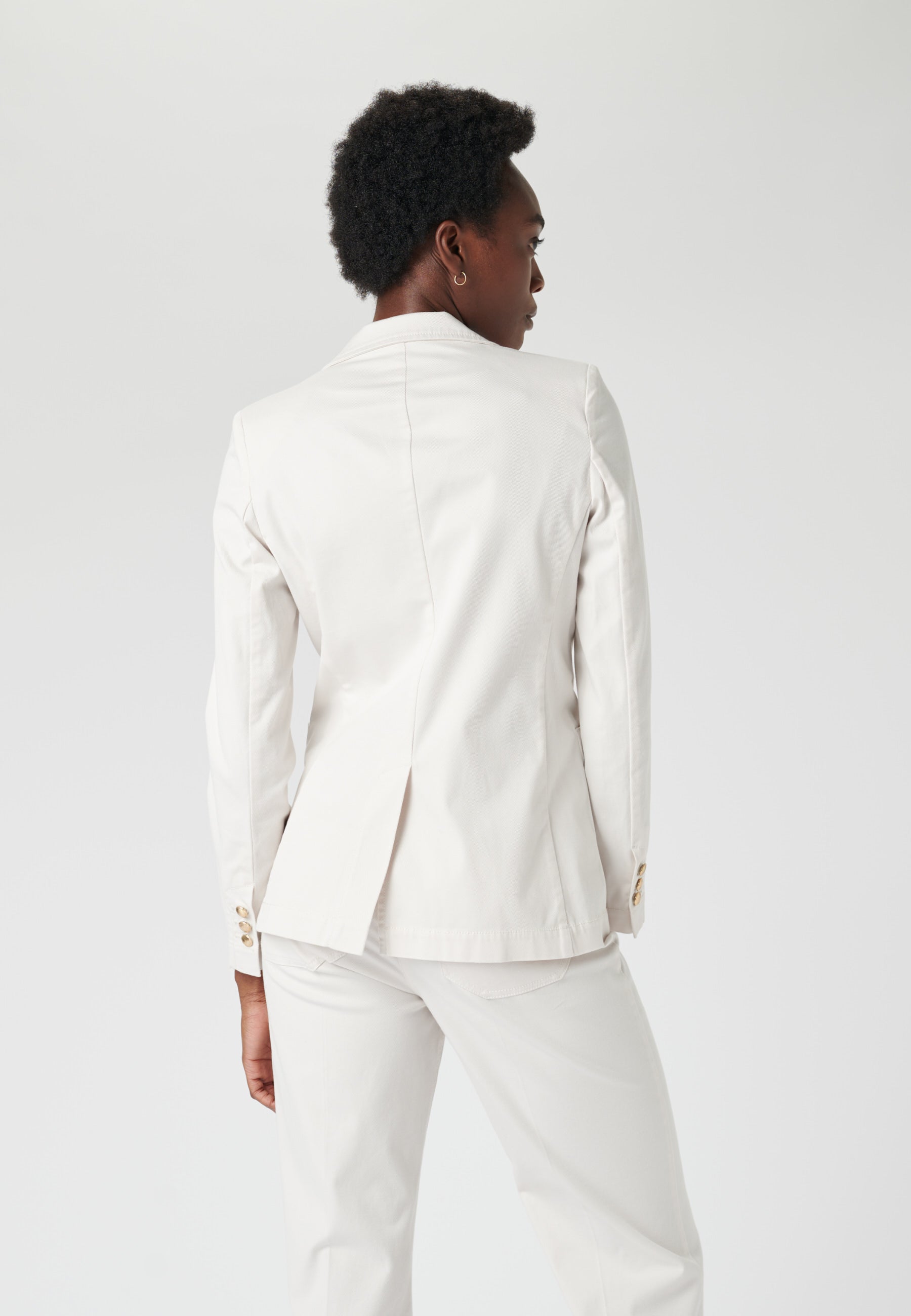 92-0123CO_1223_WOM_B